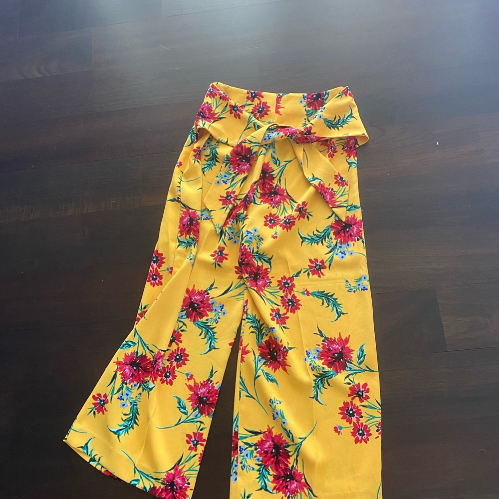 Express Cropped Culottes